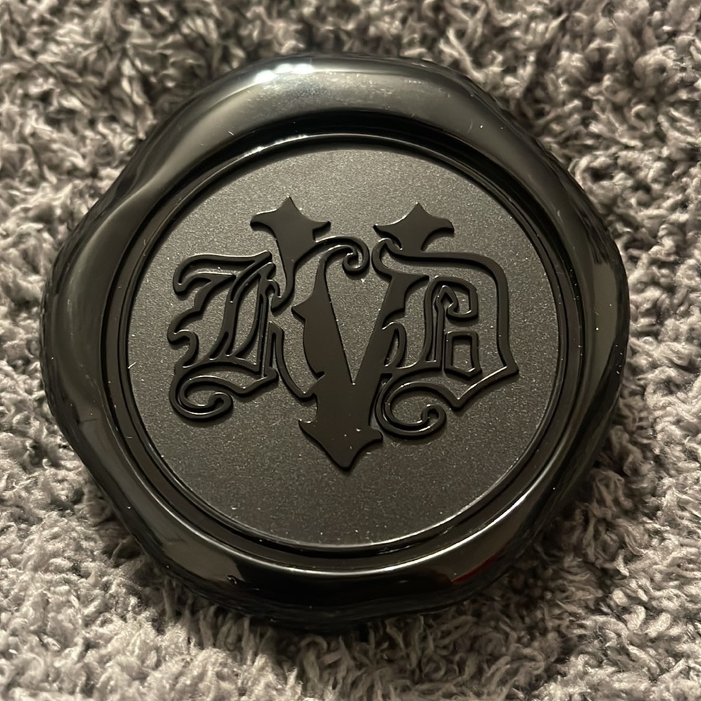 Kat Von D Makeup Setting Powder - Black and Cream - Picture 4 of 7